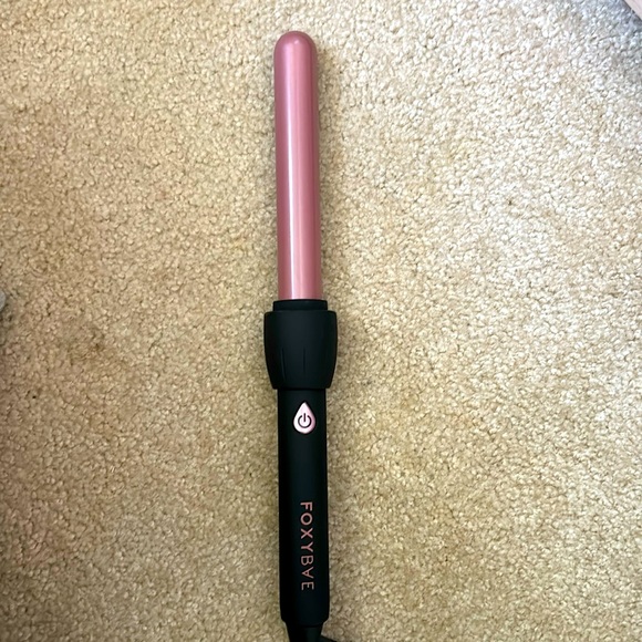 FOXYBAE ROSE GOLD 25mm CURLING WAND - Picture 2 of 6